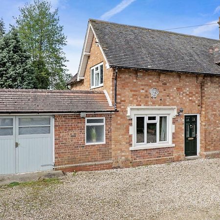 Wheelbarrow Cottage Bengeworth Dış mekan fotoğraf